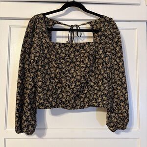 Levi's Black Floral Square-Neck Long-Sleeve Crop Top